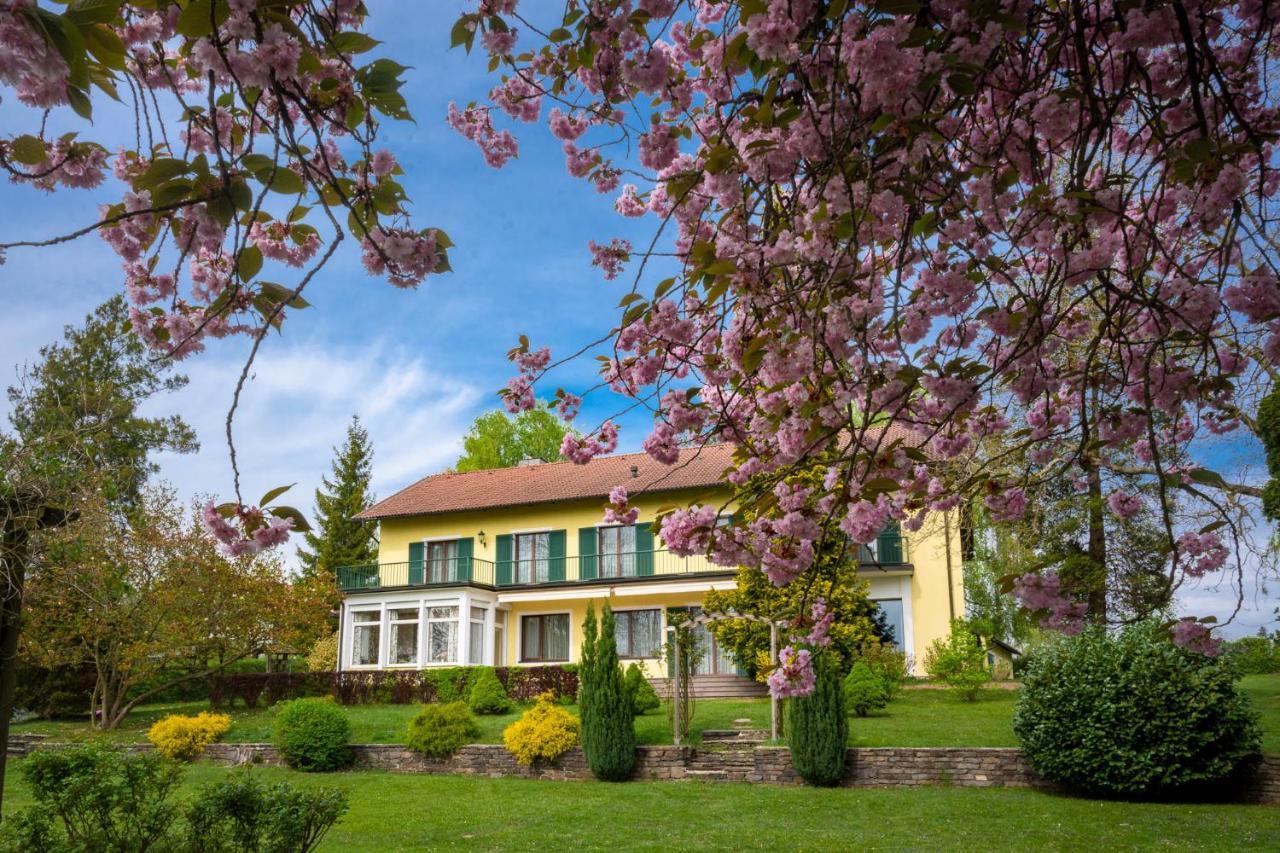 Landhaus Zu Kuerenberg Bergham Kültér fotó